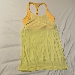 EUC size 6 lululemon work out tank with bra attached